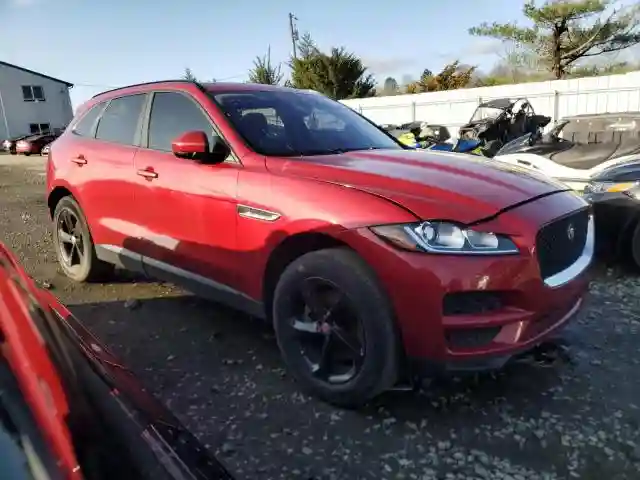 SADCJ2BV1HA090591 2017 JAGUAR F-PACE-3