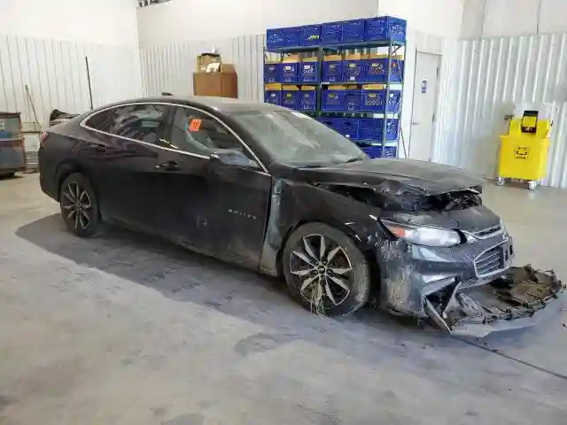 1G1ZD5ST0JF136314 2018 CHEVROLET MALIBU-3
