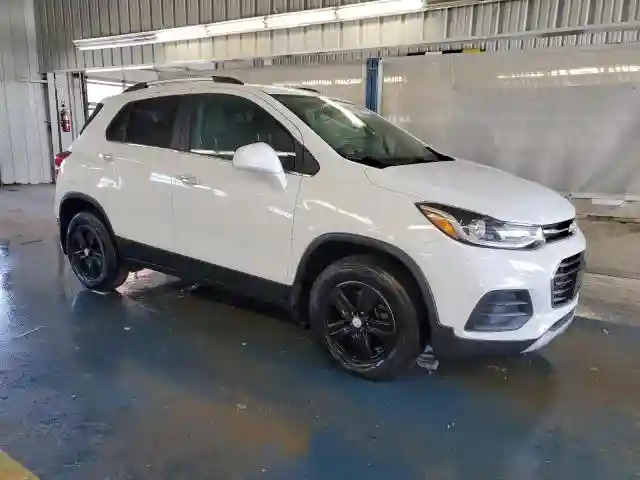 KL7CJPSB3JB592529 2018 CHEVROLET TRAX-3