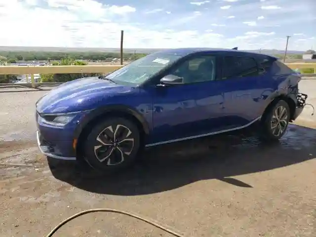 KNDC3DLCXR5159657 2024 KIA EV6 LIGHT-0