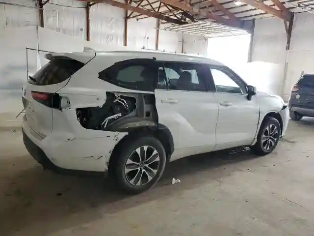 5TDHZRBH3NS232743 2022 TOYOTA HIGHLANDER-2