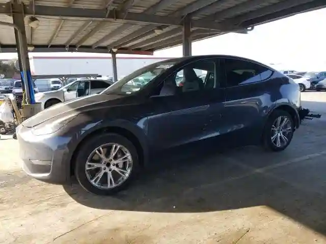 7SAYGDED0RF084257 2024 TESLA MODEL Y-0