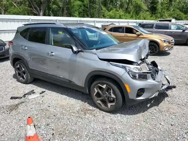 KNDER2AA0R7625551 2024 KIA SELTOS-3