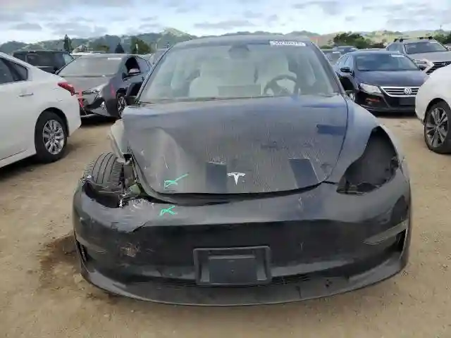 5YJ3E1EA2PF547160 2023 TESLA MODEL 3-4