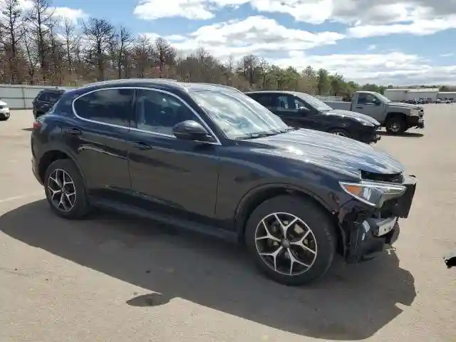 ZASPAKBN1K7C67083 2019 ALFA ROMEO STELVIO-3
