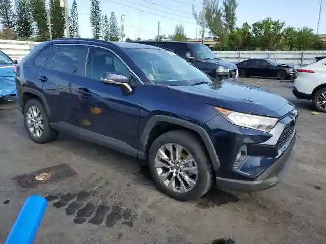 2T3C1RFV8MW131924 2021 TOYOTA RAV4-3