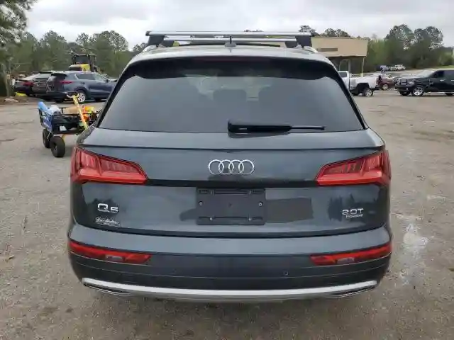 WA1BNAFY1J2003938 2018 AUDI Q5-5