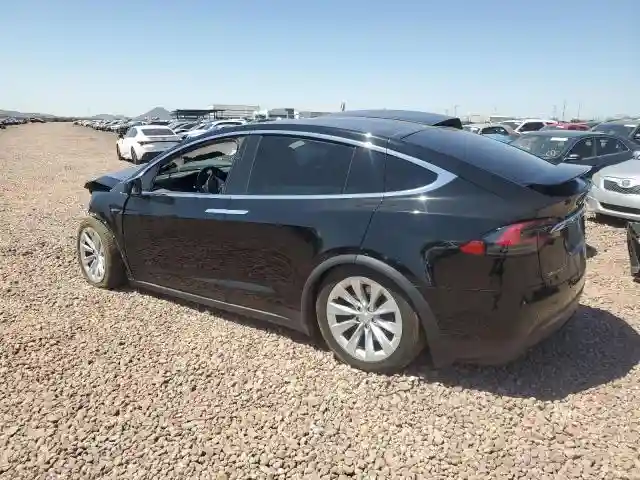5YJXCBE22GF025585 2016 TESLA MODEL X-1