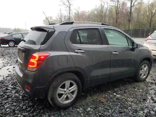 KL7CJLSB7JB619353 2018 CHEVROLET TRAX-2