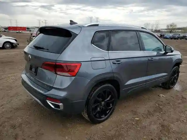 3VVLX7B28NM041868 2022 VOLKSWAGEN TAOS SE IQ-2