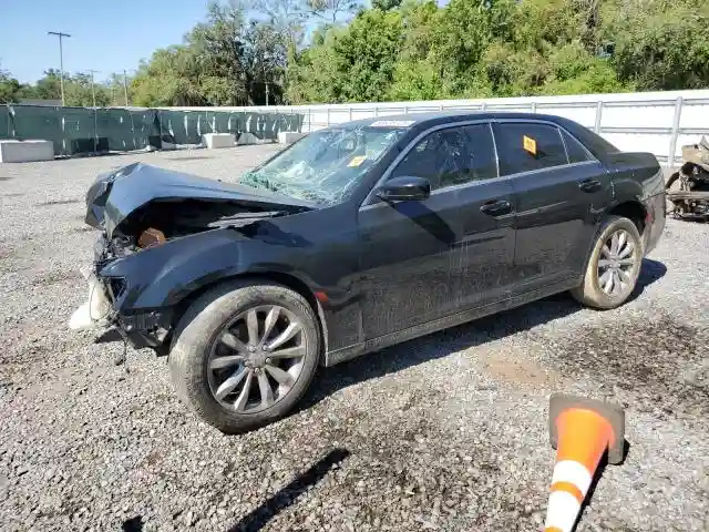 2C3CCARG5JH226787 2018 CHRYSLER 300-0