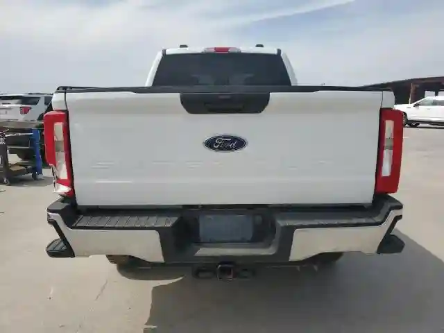 1FT7W2BT3PEC29303 2023 FORD F250-5