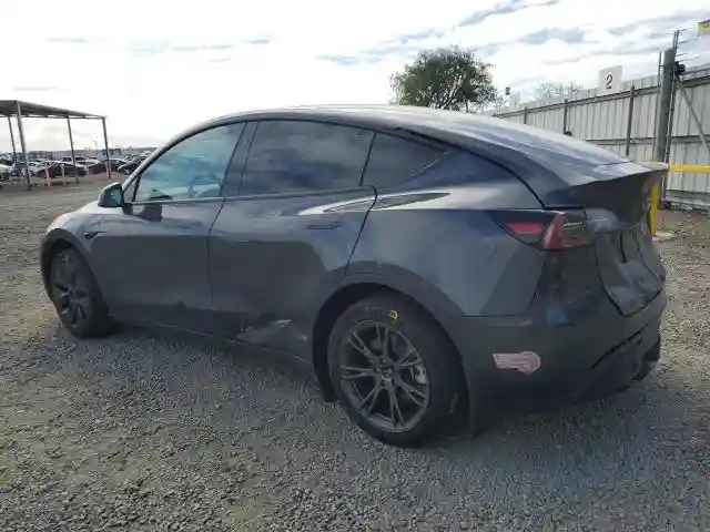 7SAYGDED7RF099743 2024 TESLA MODEL Y-1