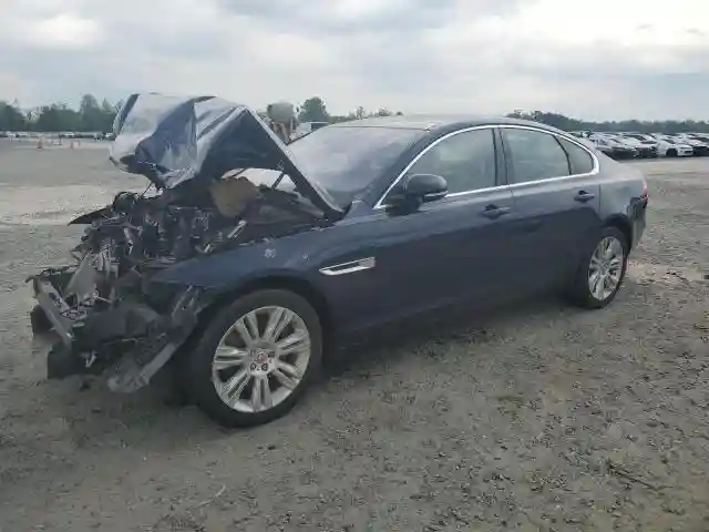 SAJBJ4BV8HCY39220 2017 JAGUAR XF-0