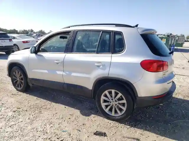 WVGAV7AX4JK002944 2018 VOLKSWAGEN TIGUAN LIM-1