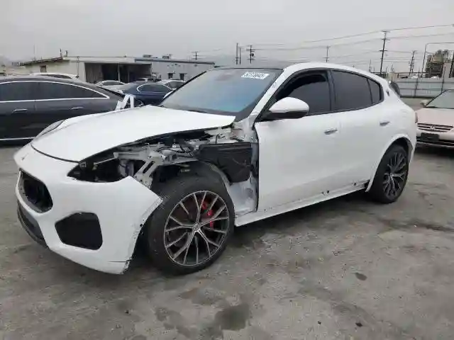 ZN682AVM0P7432182 2023 MASERATI GRECALE MO-0