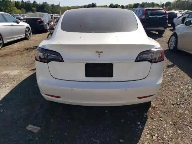 5YJ3E1EA3LF598824 2020 TESLA MODEL 3-5