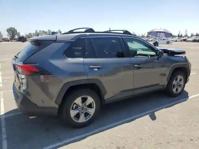 2T3H1RFV3MC165938 2021 TOYOTA RAV4-2