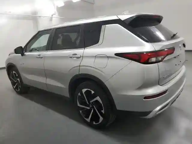 JA4T5VA92RZ065699 2024 MITSUBISHI OUTLANDER-1