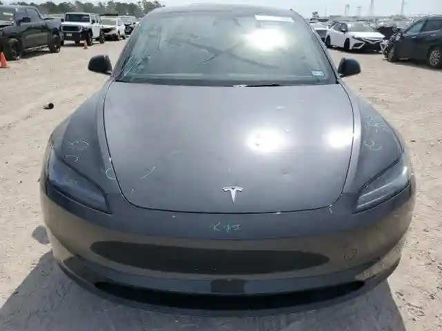 5YJ3E1EA8RF825594 2024 TESLA MODEL 3-4
