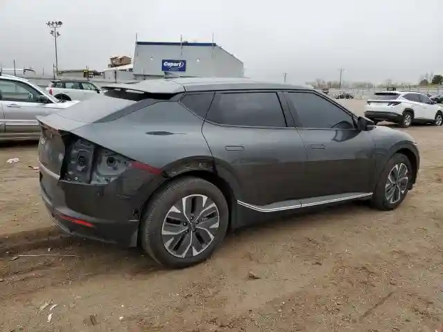 KNDC3DLC6R5216890 2024 KIA EV6 LIGHT-2