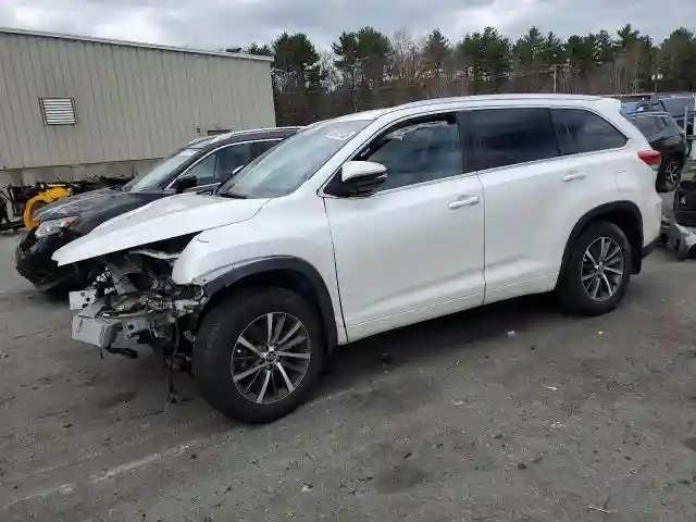 5TDJZRFH8HS399471 2017 TOYOTA HIGHLANDER-0