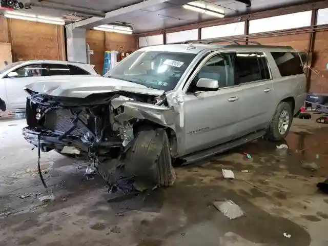 1GNSKHKCXGR390322 2016 CHEVROLET SUBURBAN-0