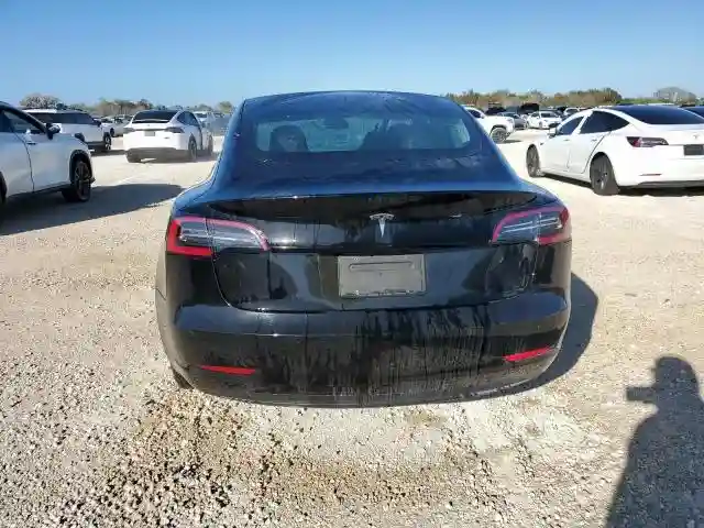 5YJ3E1EA3KF300335 2019 TESLA MODEL 3-5