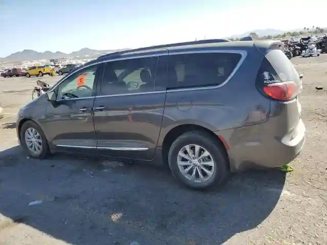 2C4RC1BG4HR747567 2017 CHRYSLER PACIFICA-1