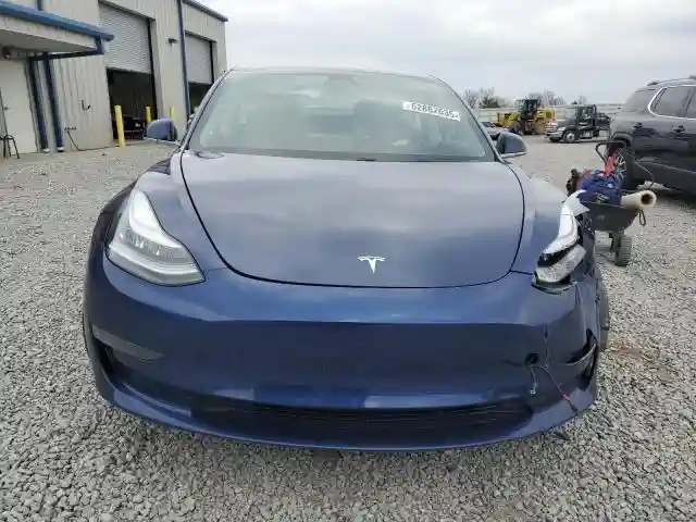 5YJ3E1EB2JF094447 2018 TESLA MODEL 3-4
