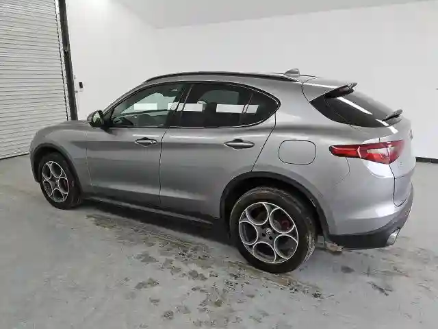 ZASFAKNN9J7B73006 2018 ALFA ROMEO STELVIO-1