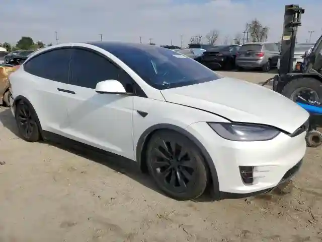 5YJXCBE22MF311576 2021 TESLA MODEL X-3