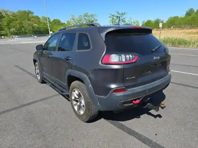 1C4PJMBX0KD198278 2019 JEEP CHEROKEE-2
