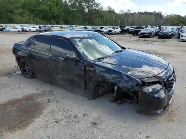 2C3CCAAG6KH613488 2019 CHRYSLER 300-3