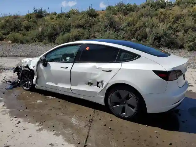 5YJ3E1EA4PF571248 2023 TESLA MODEL 3-1
