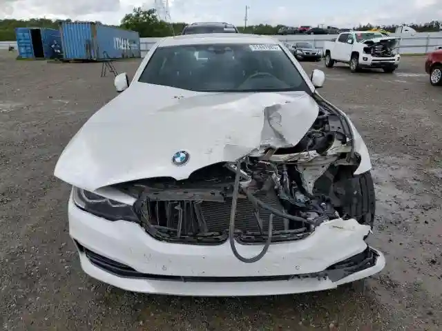 WBAJA7C53JWC75572 2018 BMW 5 SERIES-4