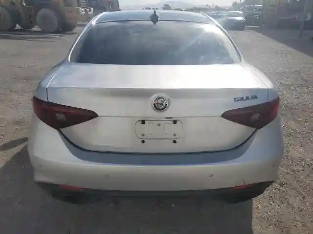 ZARFAMBN3K7612684 2019 ALFA ROMEO GIULIA-5