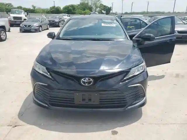 4T1C11AK6MU540429 2021 TOYOTA CAMRY-4