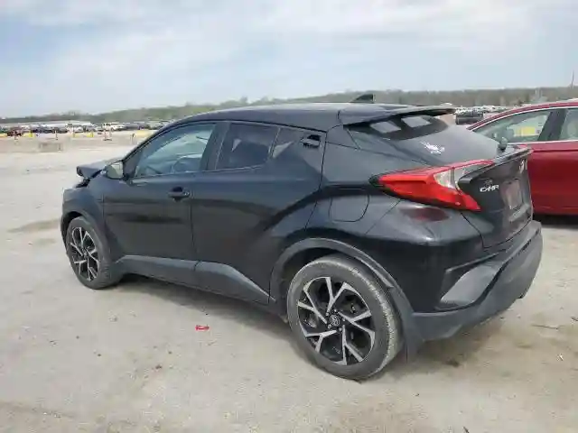 NMTKHMBX2JR036806 2018 TOYOTA C-HR-1