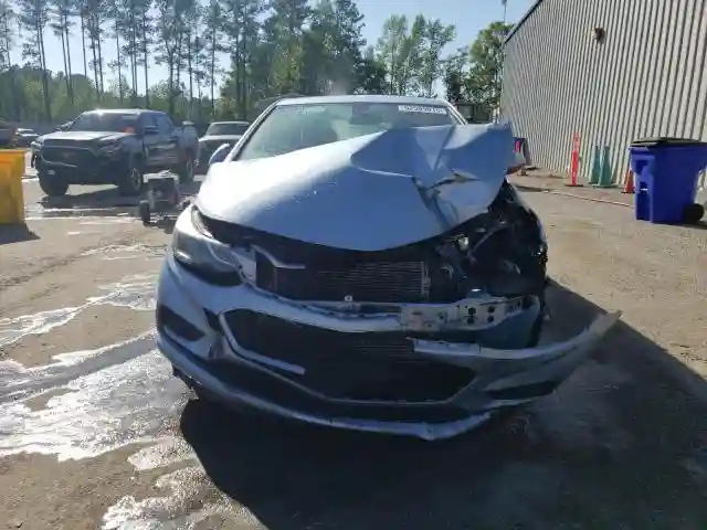 1G1BE5SM8J7138152 2018 CHEVROLET CRUZE-4