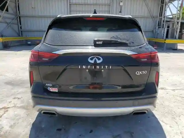 3PCAJ5M39KF115669 2019 INFINITI QX50-5