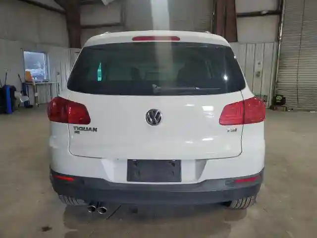 WVGAV7AXXGW557852 2016 VOLKSWAGEN TIGUAN-5