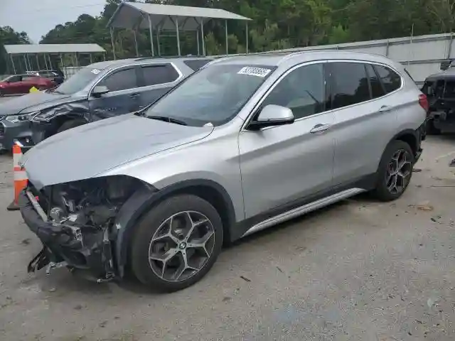 WBXHU7C32J3H44095 2018 BMW X1-0