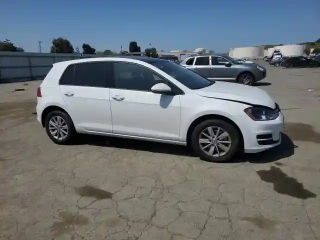 3VW117AU8FM076676 2015 VOLKSWAGEN GOLF-3