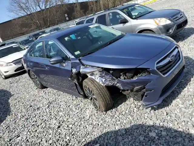 4S3BNAF67J3018913 2018 SUBARU LEGACY-3