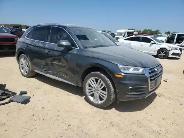 WA1CNAFY6J2146100 2018 AUDI Q5-3
