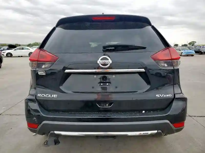 5N1AT2MV7JC748897 2018 NISSAN ROGUE-5