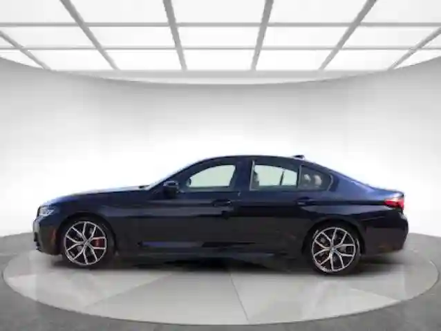 WBA13BJ01NWX536XX 2022 BMW 5 SERIES-1