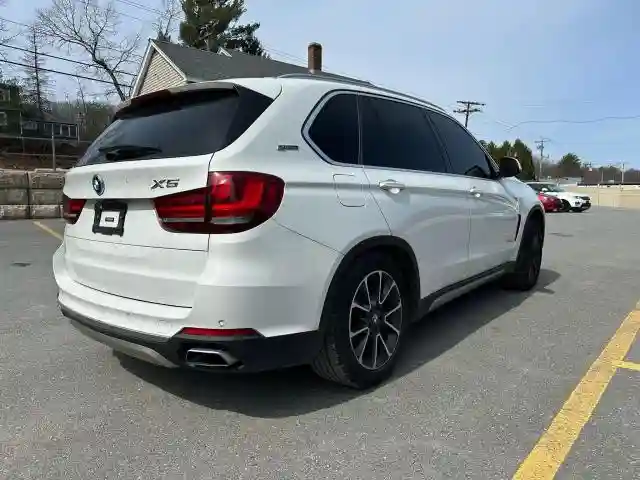 5UXKT0C56J0W03350 2018 BMW X5-2