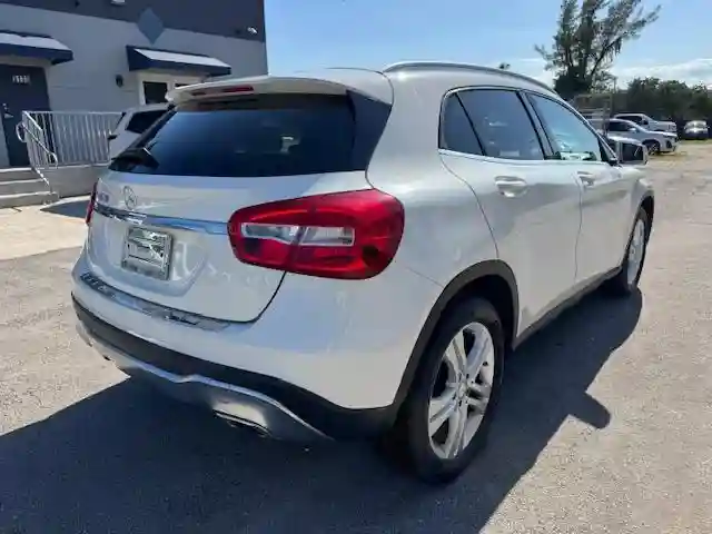 WDCTG4EB1JJ368218 2018 MERCEDES-BENZ GLA-CLASS-2
